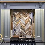 Onpoint Apartments-Large House Near Centre With Bar!