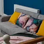 Comfy 2 Bedroom Home In Nottingham