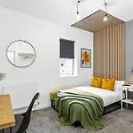 ◑Flat 6- Modern Studio Flat Close To City Centre◑