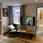 Cosy Quiet 1 Bedroom Apartment Carrington