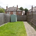 Cosy 2-Bed House In Nottingham