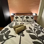 Modern Self Contained Studio With Free Parking
