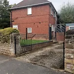 Room Wollanton Park Beeston Near East Midlands Conference Centre Train Station Tram Stop