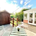 The Modern House - Beeston Nottingham