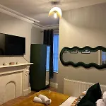 Flat 1