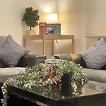 Modern Comfort In Nottingham City Centre