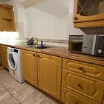 Spacious, Cozy Double Room 3 With Amenities