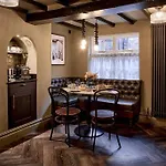 The Knitters House - Luxury 3 Bedroom Property