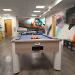 Cosy And Bright Studios At Hydrogen