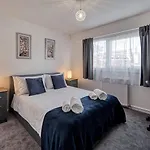 Central Nottingham 3 Bed House With Driveway