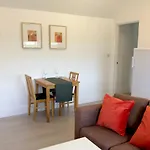 5 Sun Inn Apartments