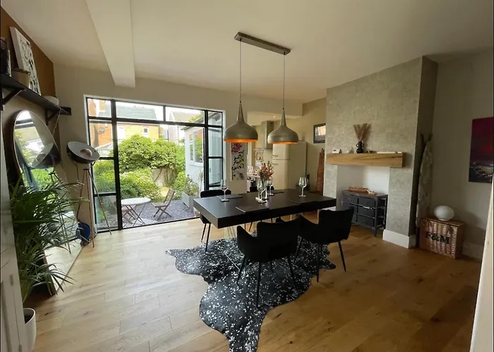 2-Bedroom Home In The Heart Of West Bridgford