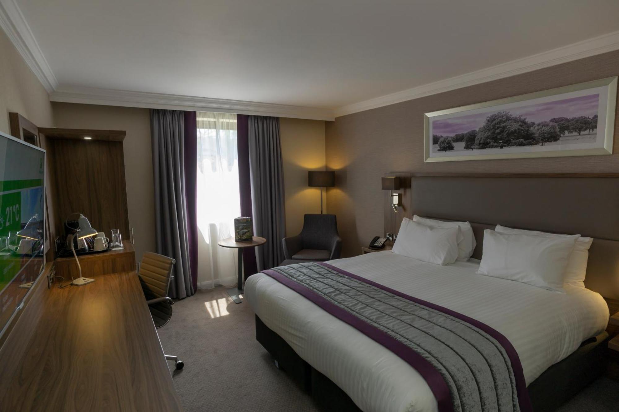 By Ihg Hotel