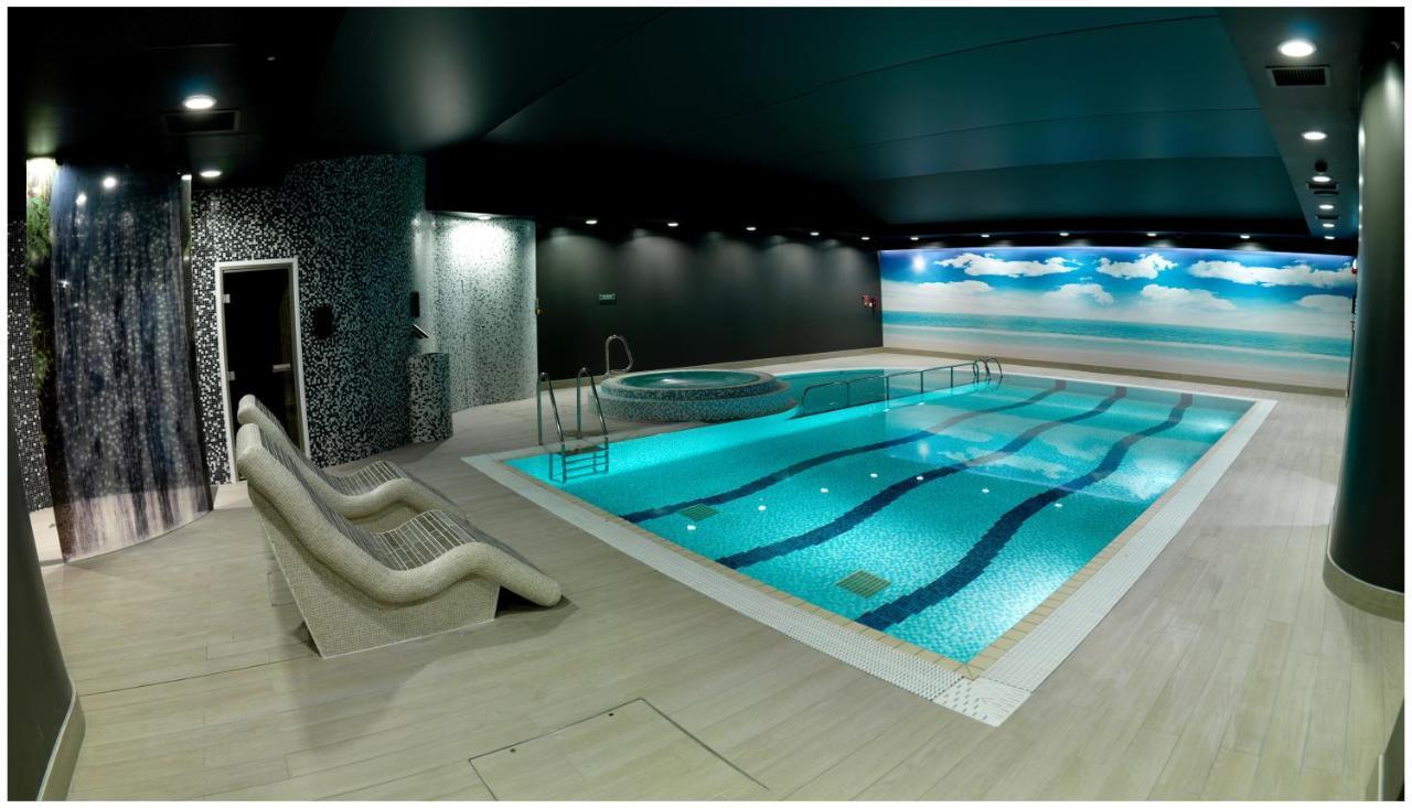Crowne Plaza By Ihg Hotel 4*