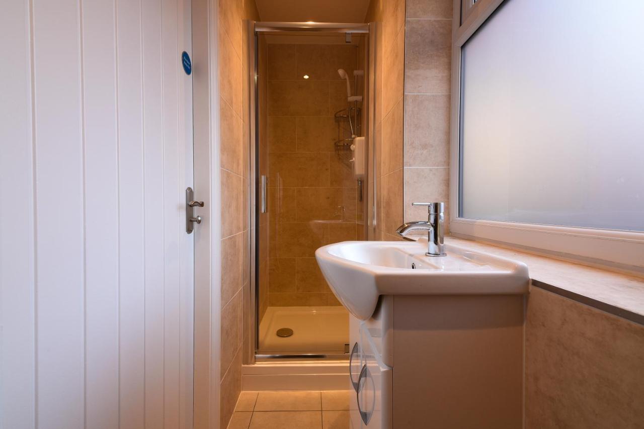Long Row In Centre Apartment *