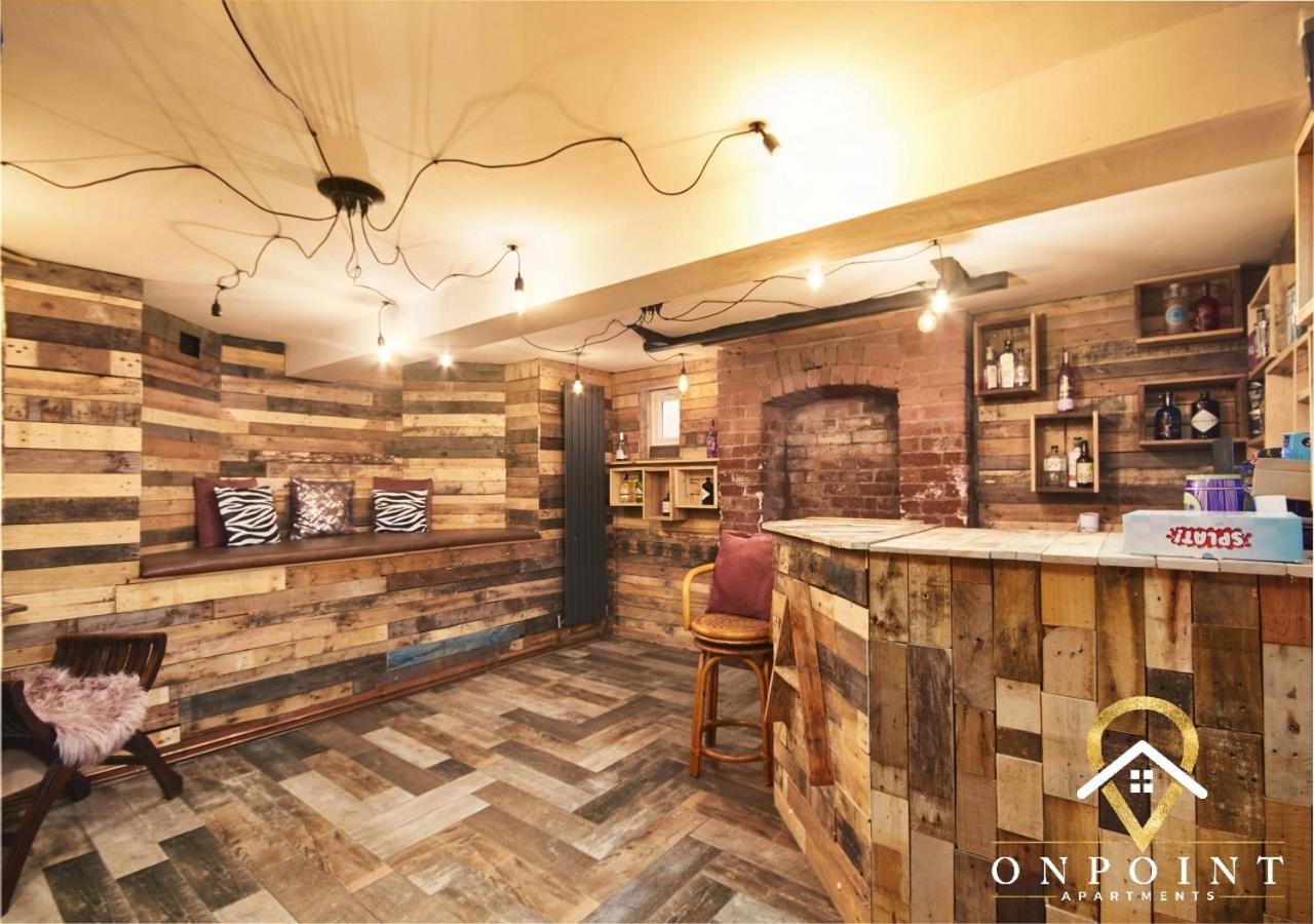 Onpoint Apartments-large House Near Centre With Bar! *