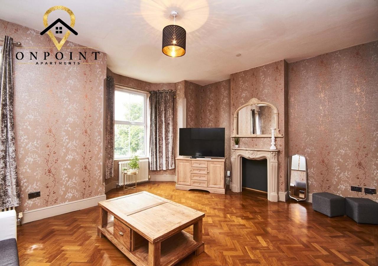 Onpoint Apartments-large House Near Centre With Bar! Nottingham