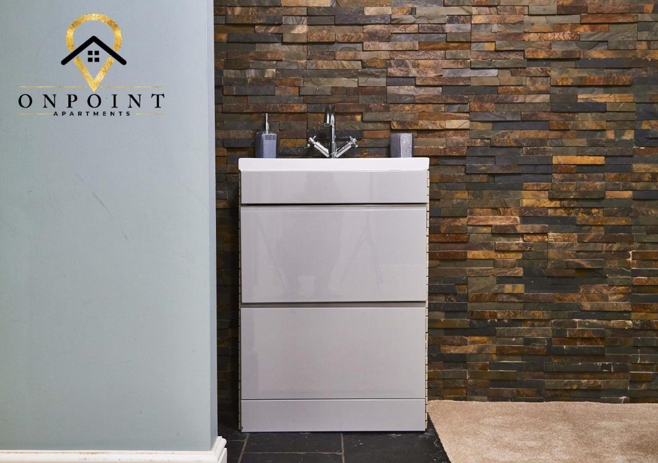 Holiday home Onpoint Apartments-large House Near Centre With Bar! *