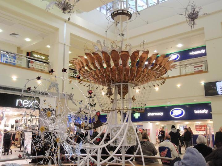 Victoria Centre Apartments: Shopping Hub With 24/7 Access