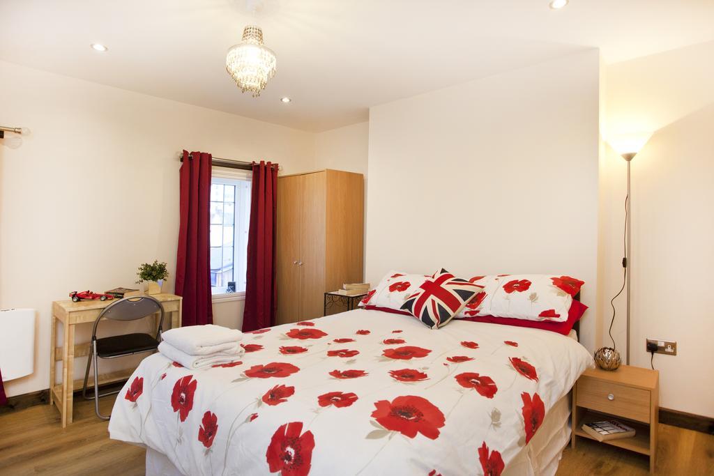 Victoria Centre Apartments: Shopping Hub With 24/7 Access Apartment Nottingham