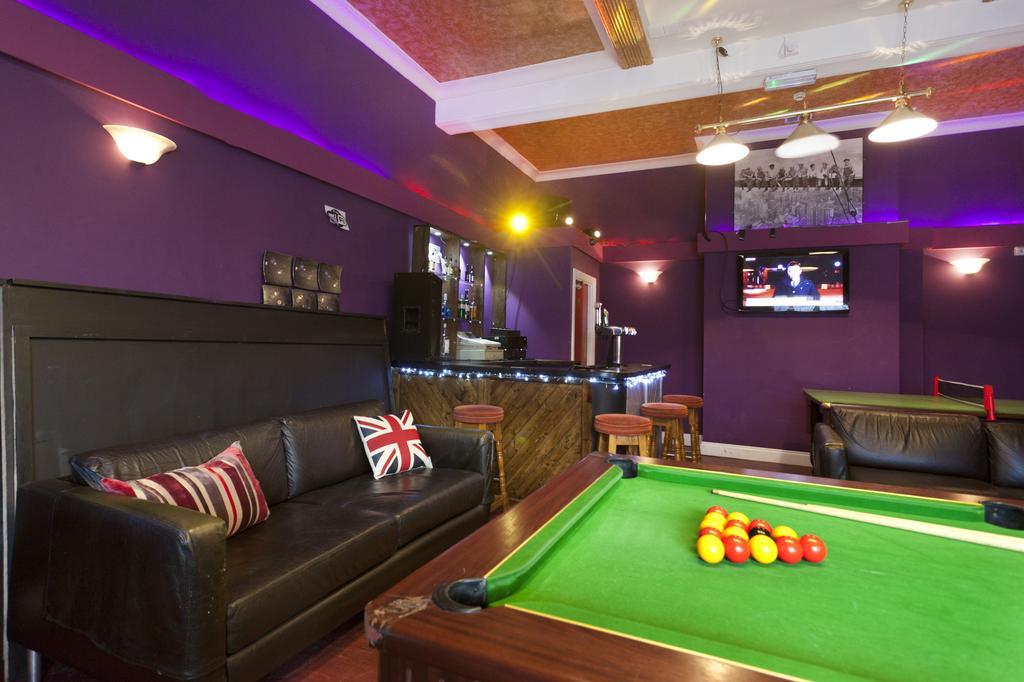 Victoria Centre Apartments: Shopping Hub With 24/7 Access Apartment