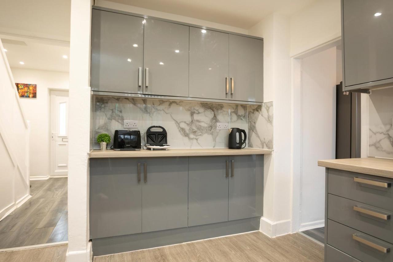 Serviced - Chayil Experts Apartment Nottingham