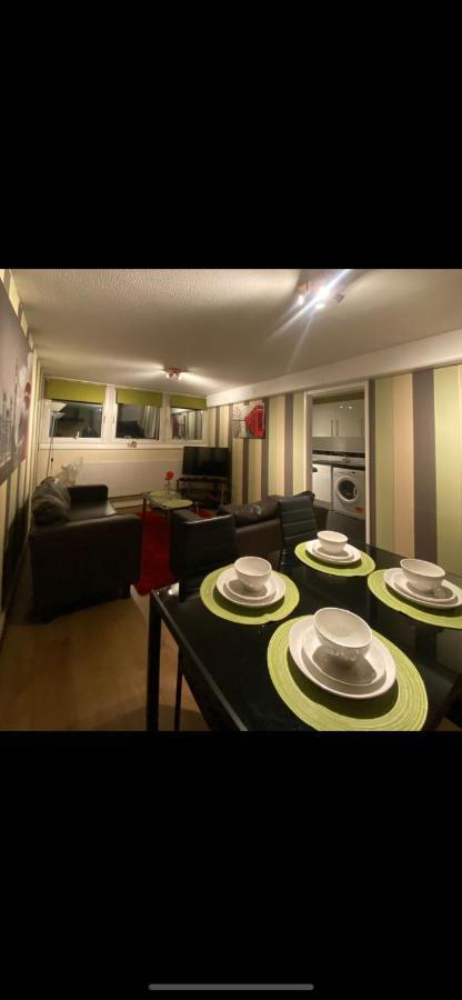 Apartment Victoria Centre Apartments: Shopping Hub With 24/7 Access