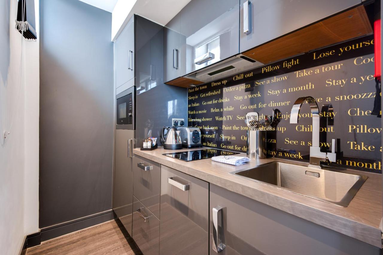 Roomzzz 4* Nottingham