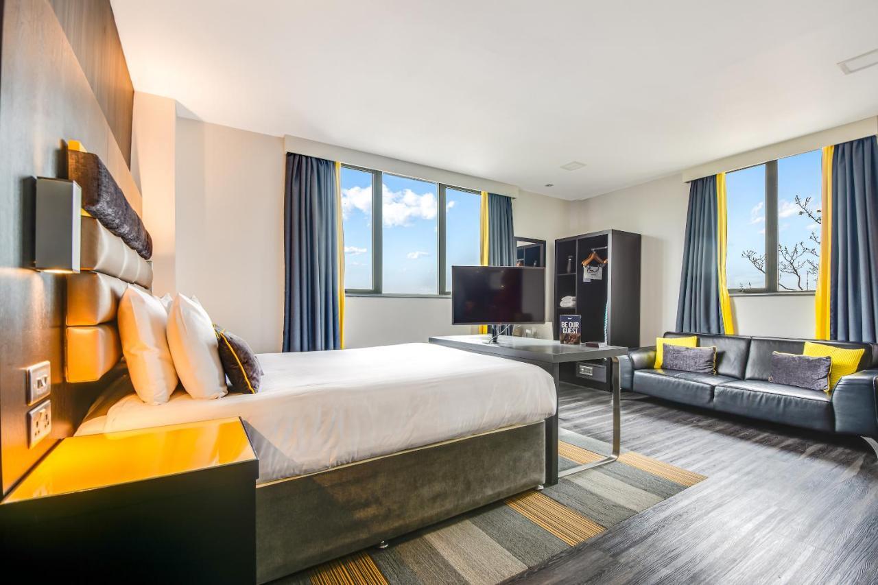 Roomzzz 4* Nottingham