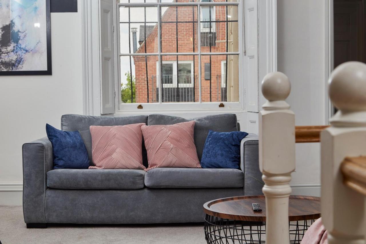 Comfy 2 Bedroom In * Nottingham