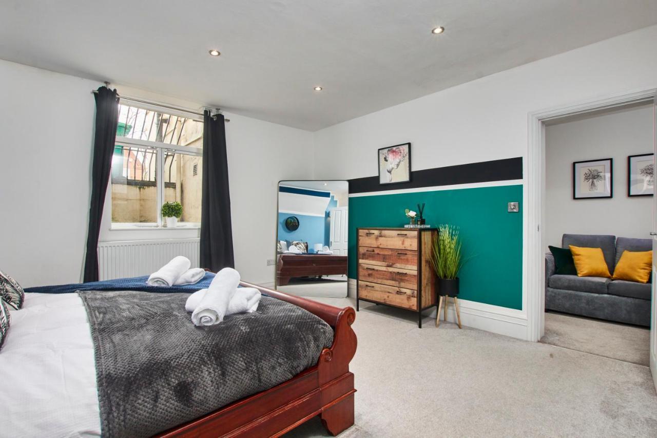 Comfy 2 Bedroom In *
