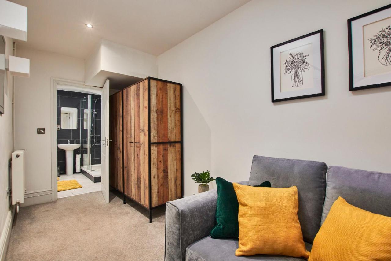 Apartment Comfy 2 Bedroom In *