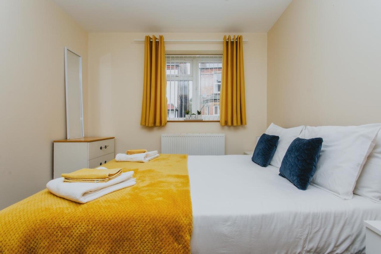 From 1 King Size Bed Near Hospital & Tennis Apartment