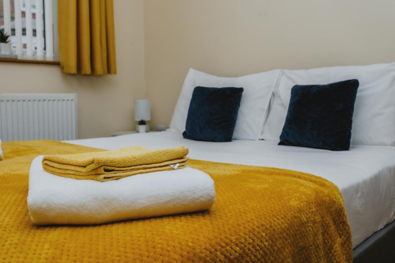 From 1 King Size Bed Near Hospital & Tennis