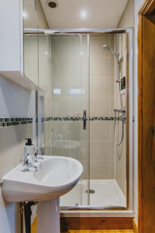 Apartment From 1 King Size Bed Near Hospital & Tennis Nottingham