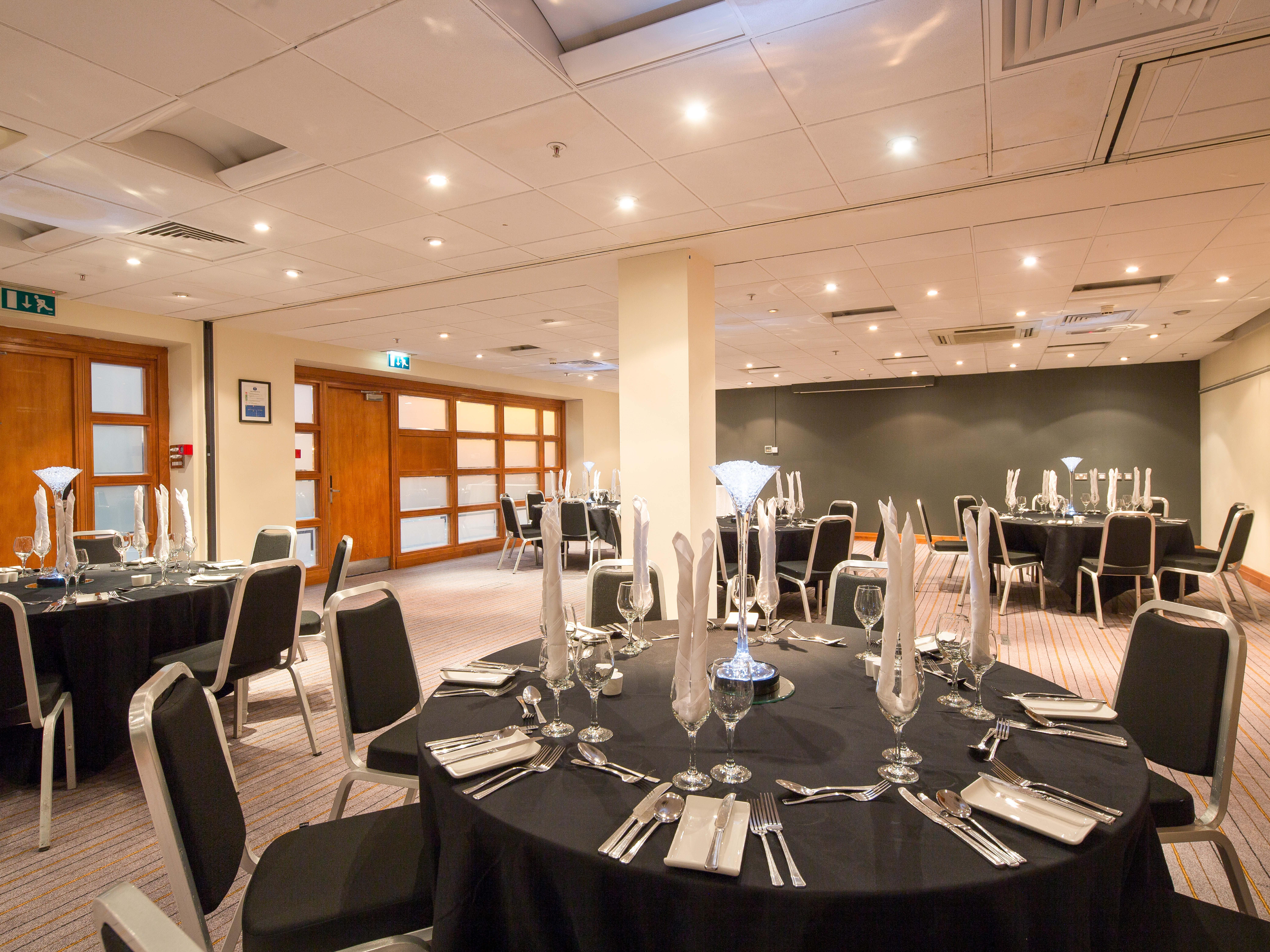 Crowne Plaza By Ihg Hotel 4*