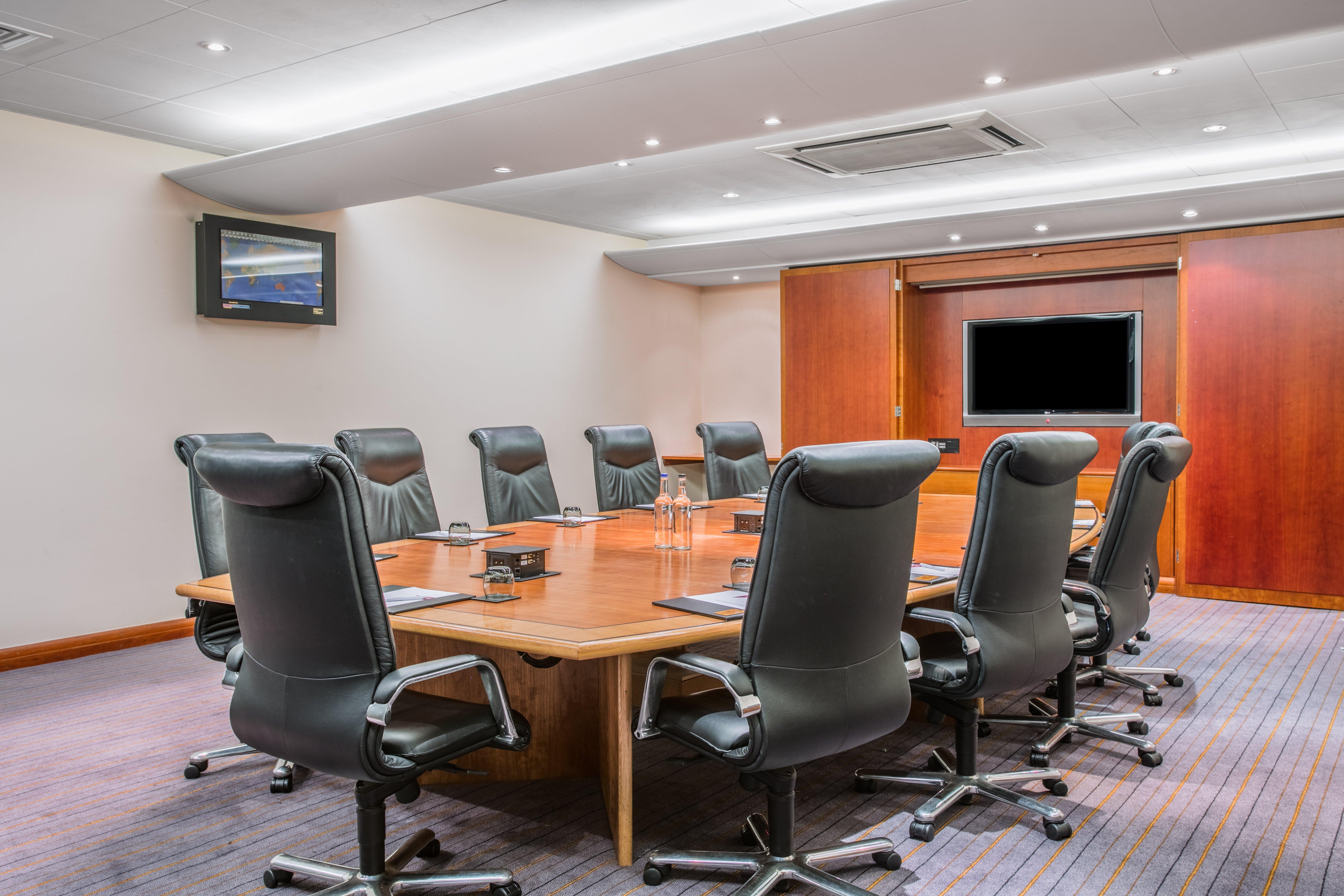 Crowne Plaza By Ihg