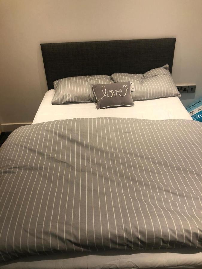 1 Bedroom Flat - Lace Market *