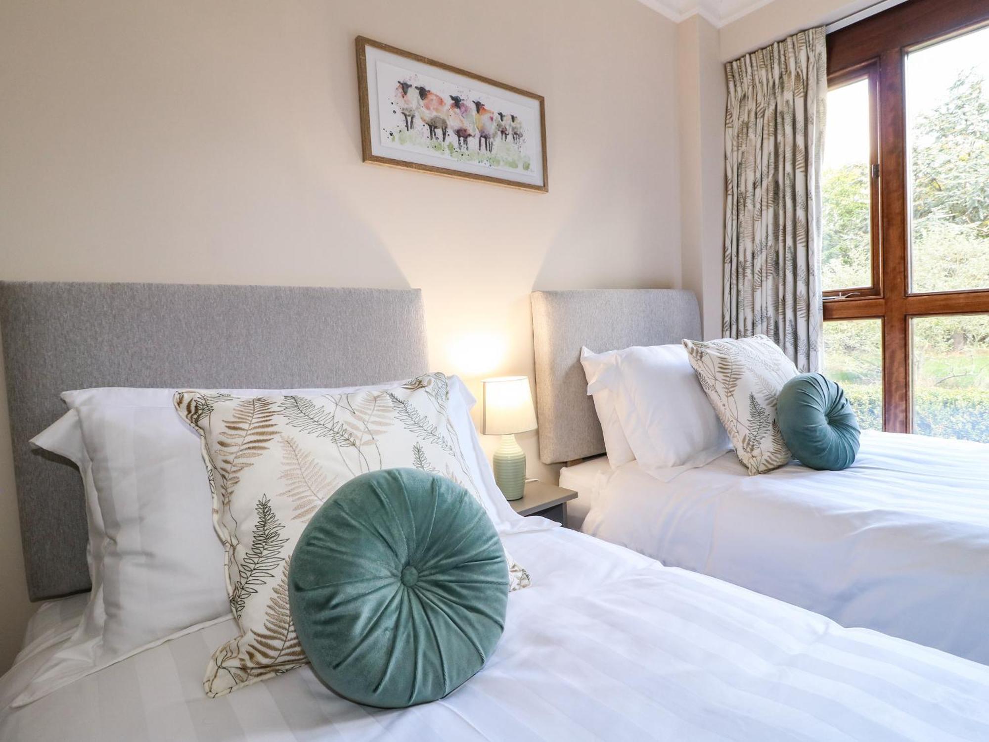 Avenue Croft * Nottingham