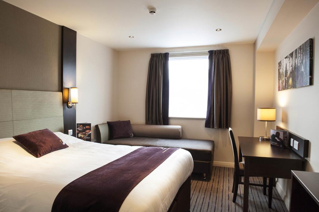 Premier Hotel 3*