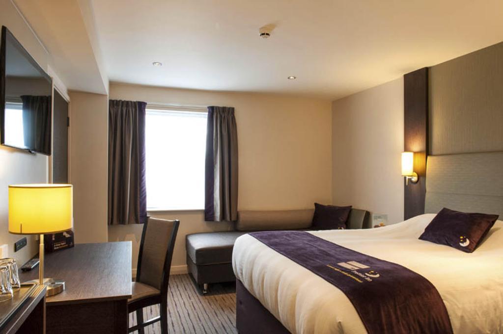 Premier Nottingham