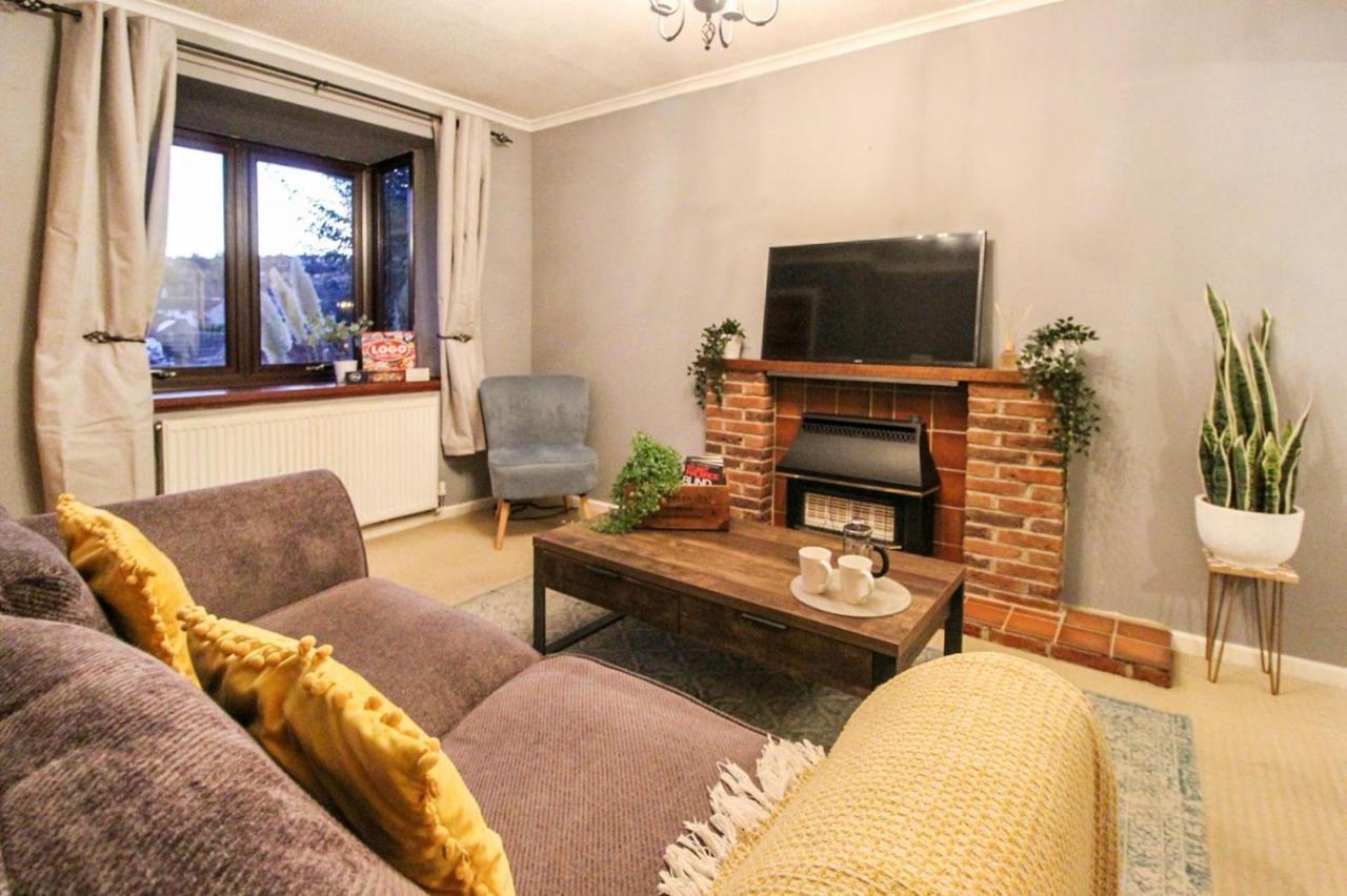 Casa de férias Comfortable 2 Bedroom House With Free Parking Nottingham