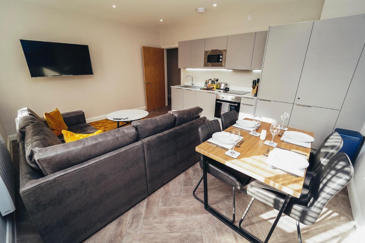 The Company, Whitefriars House Apartamento