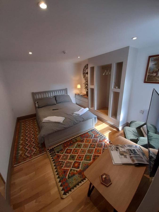 Cosy Quiet 1 Bedroom Carrington Apartment