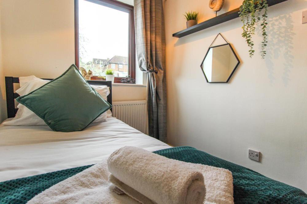 Comfortable 2 Bedroom House With Free Parking * Nottingham
