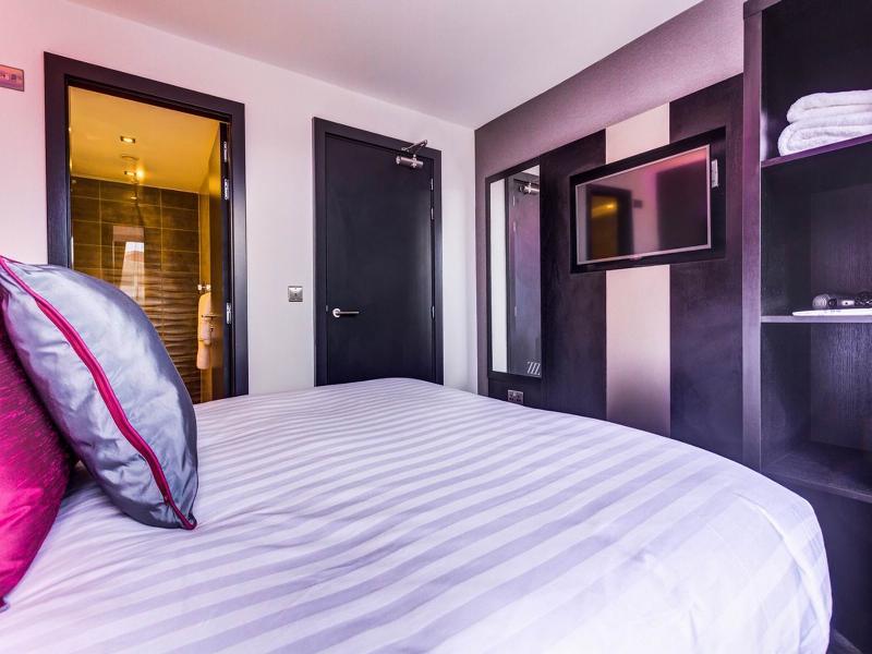Roomzzz Aparthotel Nottingham
