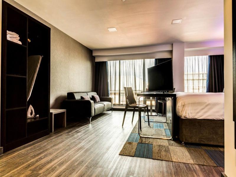 Roomzzz 4* Nottingham