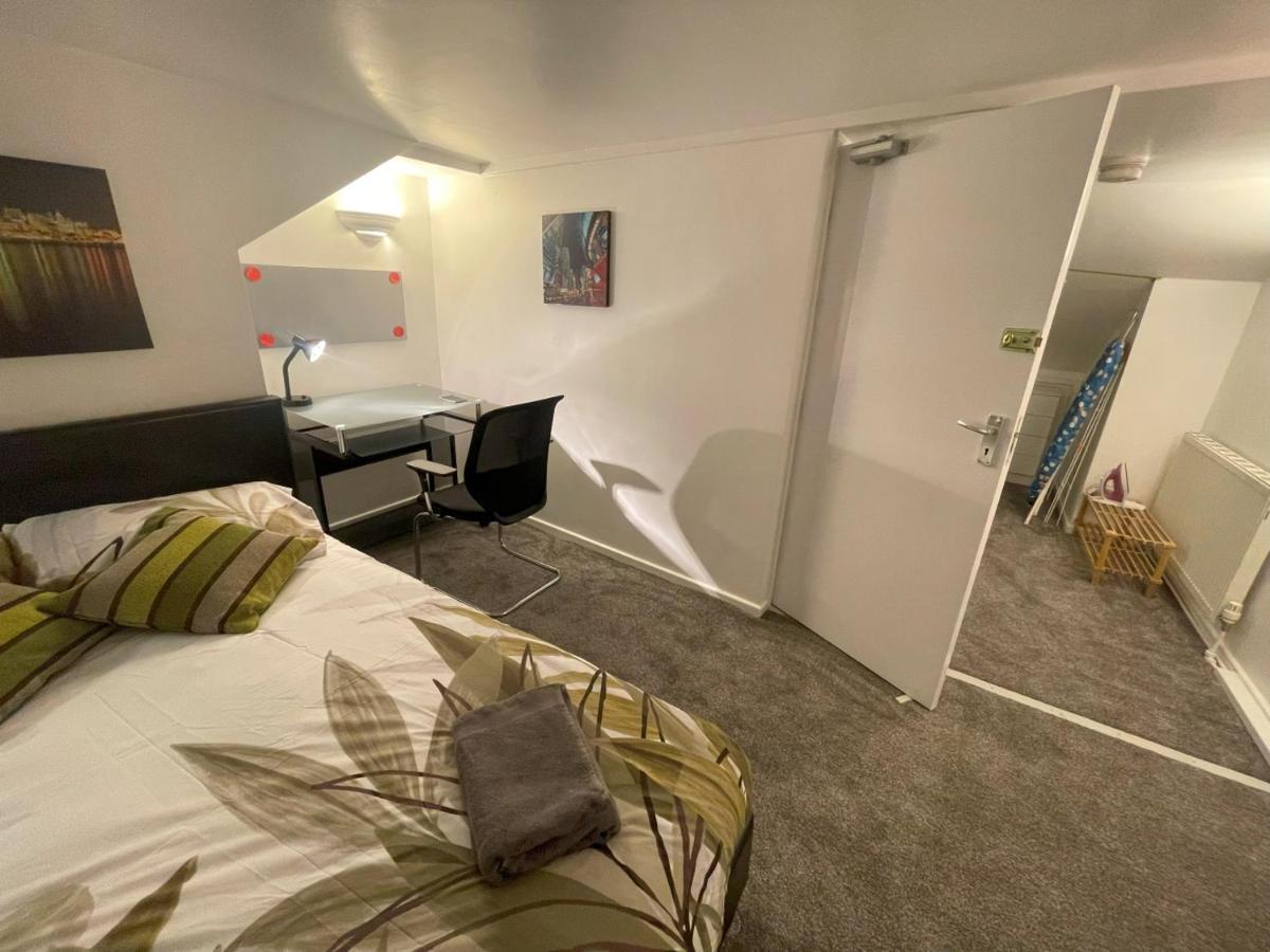 2 Bed 1st Floor Flat Near Centre * Nottingham