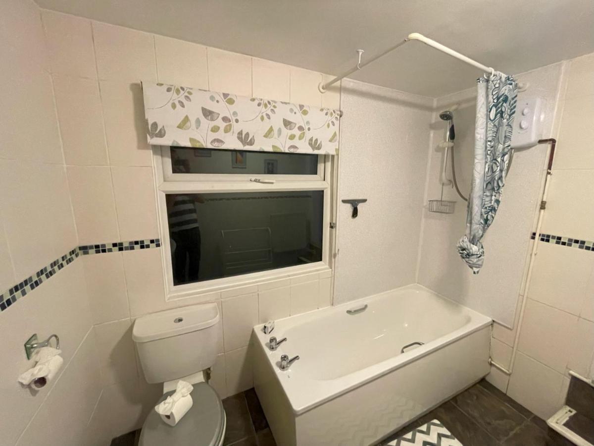 Apartamento 2 Bed 1st Floor Flat Near Centre