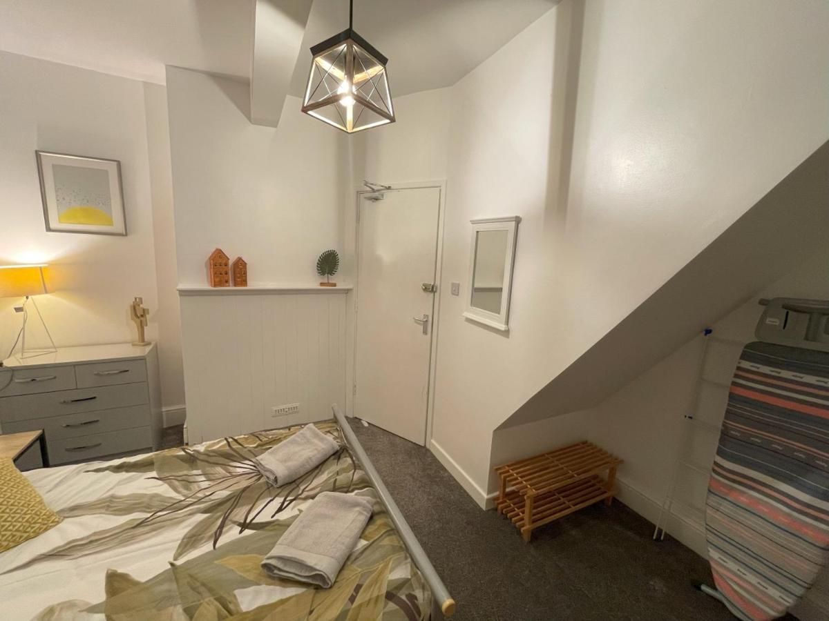 Apartamento 2 Bed 1st Floor Flat Near Centre